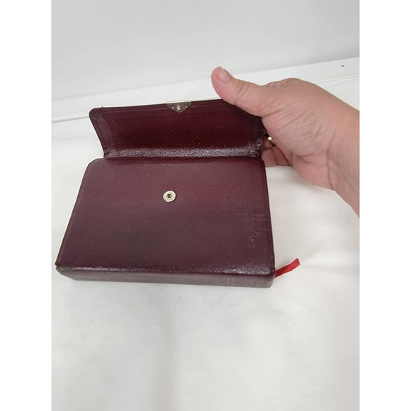 Vintage New International Version Holy Bible with Snap Closure SZ 4X6 - Picture 3 of 9